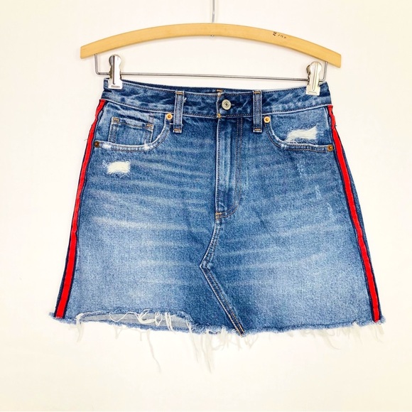 Abercrombie and Fitch denim distressed mini skirt - Picture 1 of 11